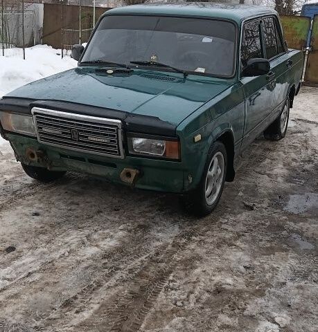 Зеленый ВАЗ 2107, объемом двигателя 1.5 л и пробегом 100 тыс. км за 700 $, фото 1 на Automoto.ua