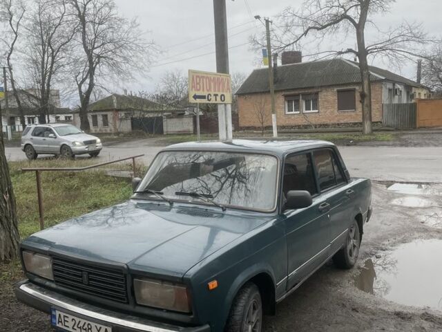 Зеленый ВАЗ 2107, объемом двигателя 1.6 л и пробегом 130 тыс. км за 1000 $, фото 1 на Automoto.ua