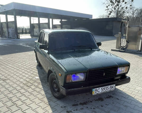 Зеленый ВАЗ 2107, объемом двигателя 1.5 л и пробегом 150 тыс. км за 1350 $, фото 1 на Automoto.ua