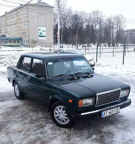 Зеленый ВАЗ 2107, объемом двигателя 1.57 л и пробегом 100 тыс. км за 1100 $, фото 1 на Automoto.ua