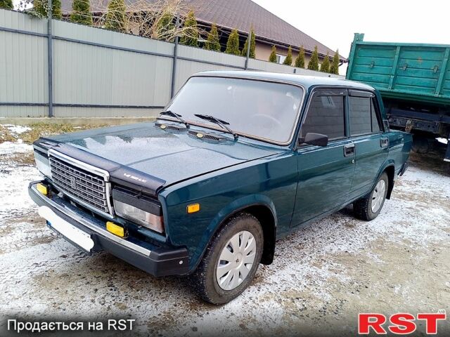 Зеленый ВАЗ 2107, объемом двигателя 1.5 л и пробегом 120 тыс. км за 2000 $, фото 1 на Automoto.ua