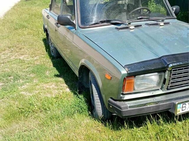 Зеленый ВАЗ 2107, объемом двигателя 1.5 л и пробегом 230 тыс. км за 1500 $, фото 1 на Automoto.ua