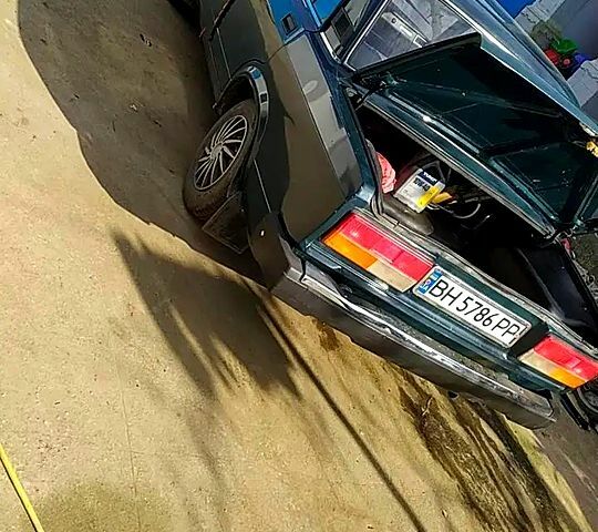 Зеленый ВАЗ 2107, объемом двигателя 1.5 л и пробегом 0 тыс. км за 2000 $, фото 1 на Automoto.ua