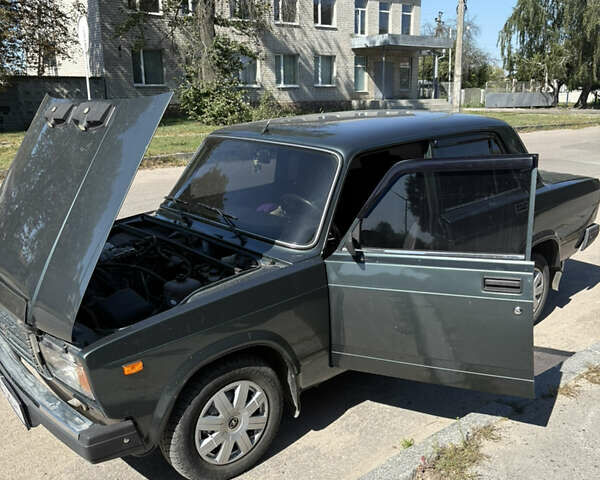 Зеленый ВАЗ 2107, объемом двигателя 1.57 л и пробегом 86 тыс. км за 3200 $, фото 1 на Automoto.ua