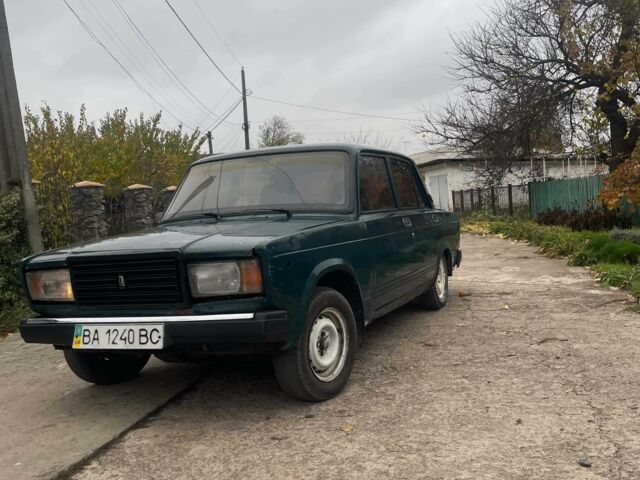 Зеленый ВАЗ 2107, объемом двигателя 0 л и пробегом 666 тыс. км за 419 $, фото 1 на Automoto.ua