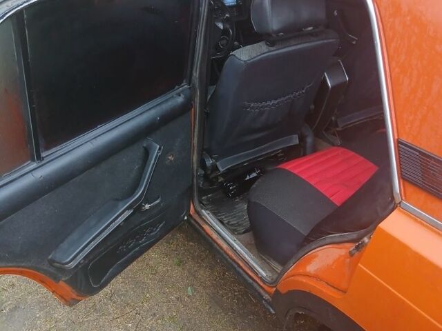 Помаранчевий ВАЗ 2107, об'ємом двигуна 0 л та пробігом 200 тис. км за 650 $, фото 1 на Automoto.ua