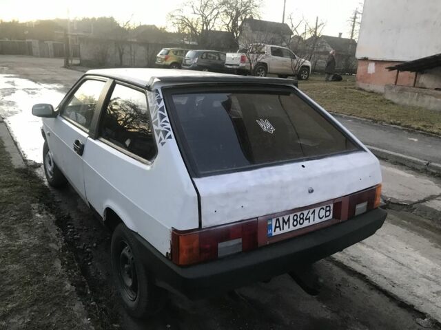 Белый ВАЗ 2108, объемом двигателя 1.3 л и пробегом 3 тыс. км за 450 $, фото 1 на Automoto.ua