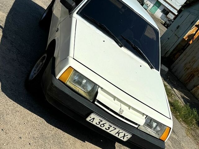 Белый ВАЗ 2108, объемом двигателя 1.3 л и пробегом 85 тыс. км за 690 $, фото 1 на Automoto.ua