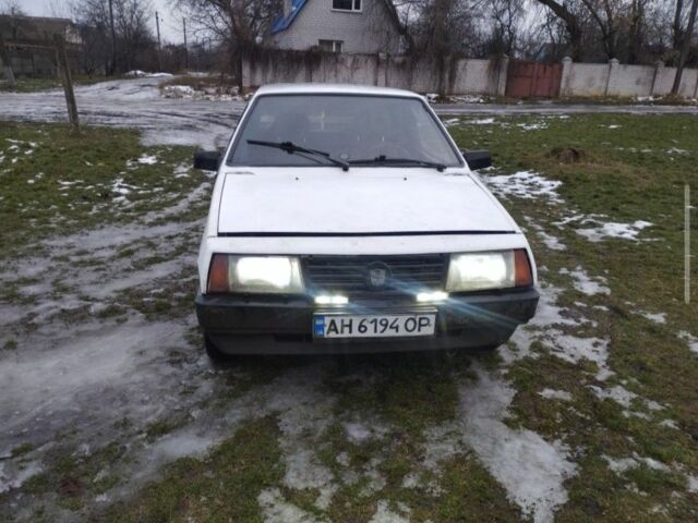 Белый ВАЗ 2108, объемом двигателя 1.3 л и пробегом 1000 тыс. км за 560 $, фото 1 на Automoto.ua