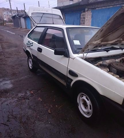 Белый ВАЗ 2108, объемом двигателя 1.3 л и пробегом 0 тыс. км за 500 $, фото 1 на Automoto.ua