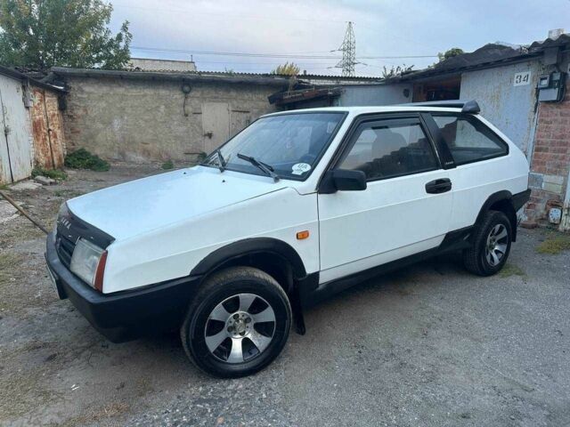 Белый ВАЗ 2108, объемом двигателя 0 л и пробегом 20 тыс. км за 1500 $, фото 1 на Automoto.ua