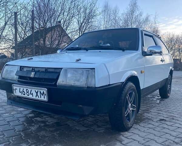 Белый ВАЗ 2108, объемом двигателя 1.3 л и пробегом 510 тыс. км за 1150 $, фото 1 на Automoto.ua