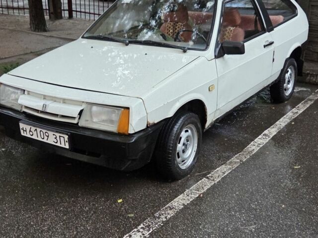 Белый ВАЗ 2108, объемом двигателя 1.3 л и пробегом 130 тыс. км за 603 $, фото 1 на Automoto.ua