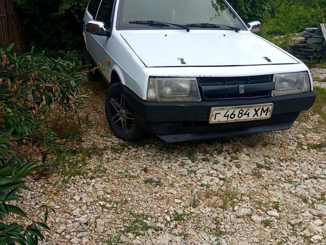 Белый ВАЗ 2108, объемом двигателя 1.3 л и пробегом 350 тыс. км за 520 $, фото 1 на Automoto.ua