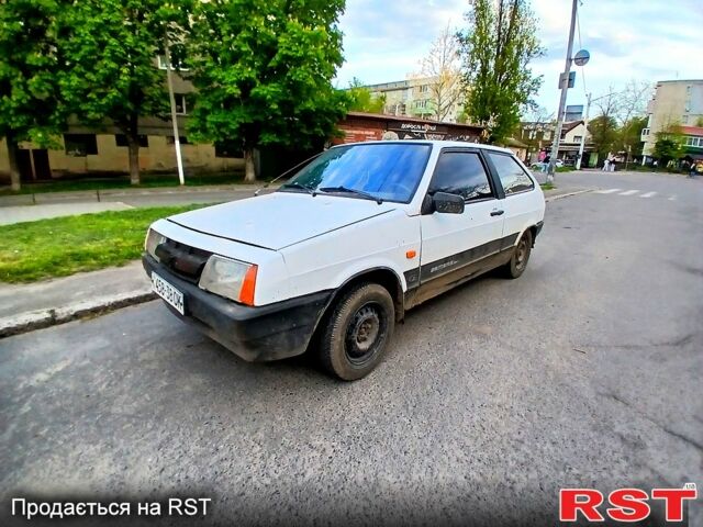 Белый ВАЗ 2108, объемом двигателя 1.3 л и пробегом 0 тыс. км за 400 $, фото 1 на Automoto.ua