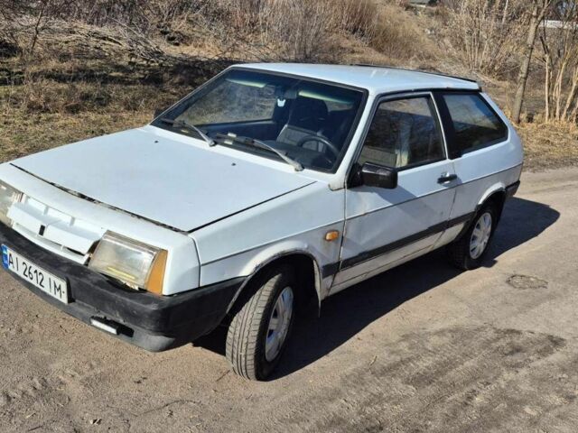 Белый ВАЗ 2108, объемом двигателя 1.3 л и пробегом 90 тыс. км за 750 $, фото 1 на Automoto.ua