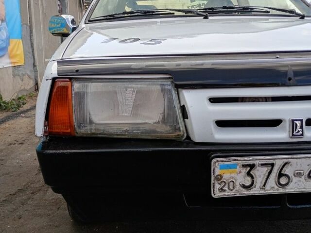 Белый ВАЗ 2108, объемом двигателя 1.3 л и пробегом 345 тыс. км за 719 $, фото 1 на Automoto.ua