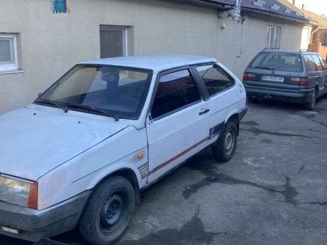 Белый ВАЗ 2108, объемом двигателя 1.3 л и пробегом 1 тыс. км за 374 $, фото 1 на Automoto.ua