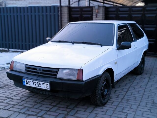 Белый ВАЗ 2108, объемом двигателя 1.5 л и пробегом 200 тыс. км за 524 $, фото 1 на Automoto.ua
