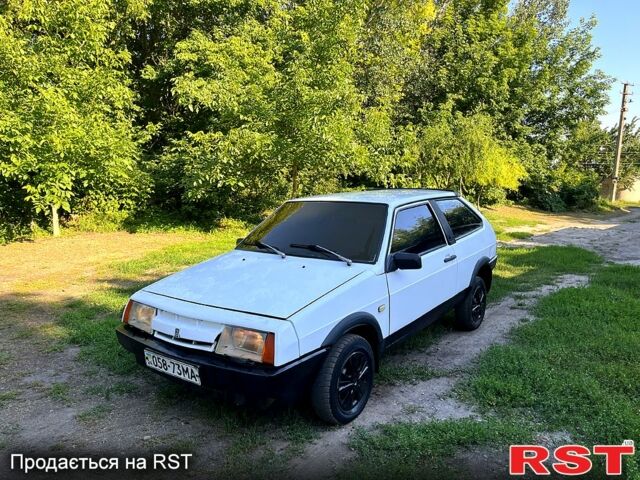 Білий ВАЗ 2108, об'ємом двигуна 1.5 л та пробігом 87 тис. км за 999 $, фото 1 на Automoto.ua