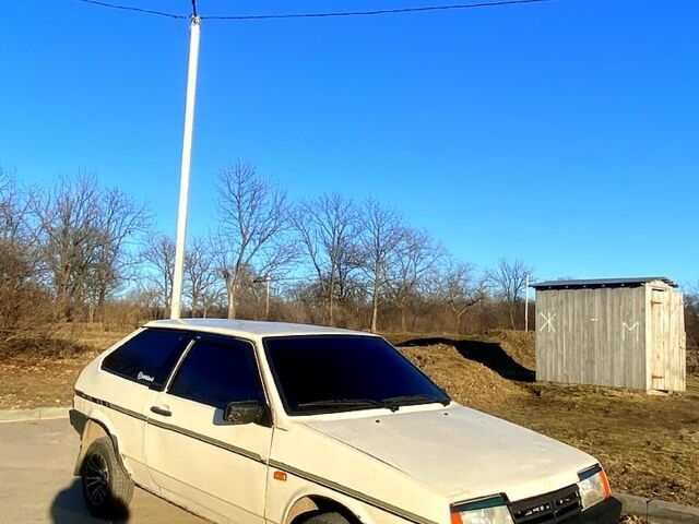 Белый ВАЗ 2108, объемом двигателя 1.5 л и пробегом 200 тыс. км за 780 $, фото 1 на Automoto.ua