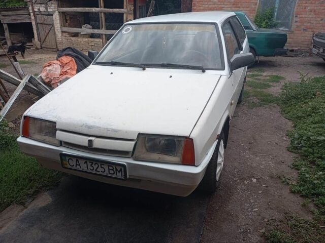 Белый ВАЗ 2108, объемом двигателя 1.3 л и пробегом 40 тыс. км за 828 $, фото 1 на Automoto.ua