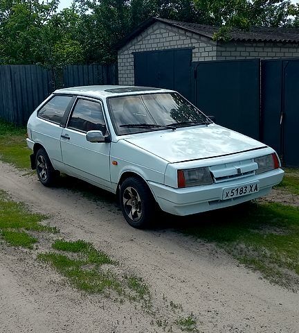 Белый ВАЗ 2108, объемом двигателя 1.3 л и пробегом 0 тыс. км за 850 $, фото 1 на Automoto.ua