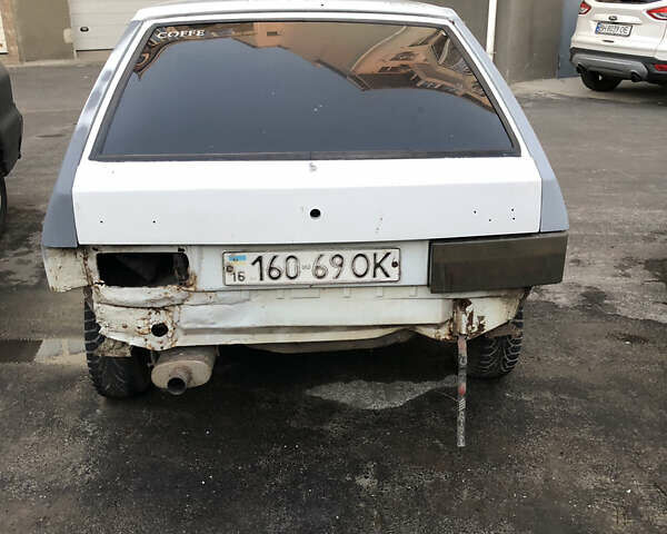 Белый ВАЗ 2108, объемом двигателя 1.3 л и пробегом 150 тыс. км за 500 $, фото 1 на Automoto.ua