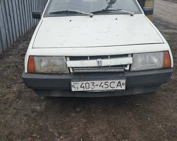 Белый ВАЗ 2108, объемом двигателя 1.3 л и пробегом 1000 тыс. км за 750 $, фото 1 на Automoto.ua