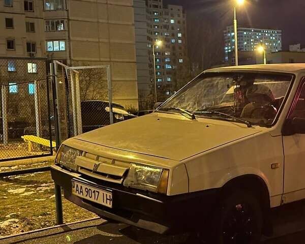 Белый ВАЗ 2108, объемом двигателя 1.3 л и пробегом 58 тыс. км за 850 $, фото 1 на Automoto.ua