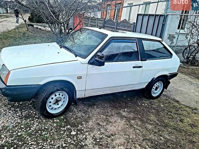 Белый ВАЗ 2108, объемом двигателя 1.3 л и пробегом 42 тыс. км за 900 $, фото 1 на Automoto.ua
