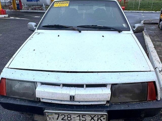 Белый ВАЗ 2108, объемом двигателя 1.3 л и пробегом 99 тыс. км за 850 $, фото 1 на Automoto.ua