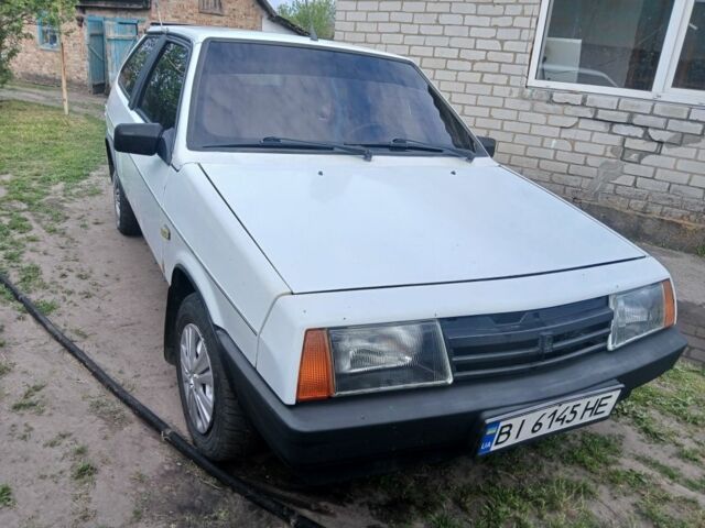 Белый ВАЗ 2108, объемом двигателя 1.3 л и пробегом 1000 тыс. км за 1000 $, фото 1 на Automoto.ua