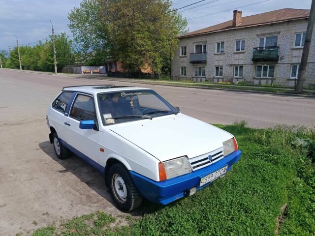 Белый ВАЗ 2108, объемом двигателя 1.5 л и пробегом 205 тыс. км за 752 $, фото 1 на Automoto.ua