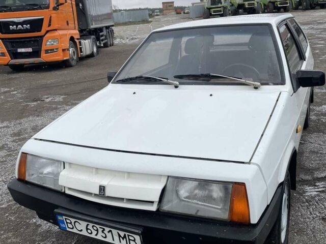 Белый ВАЗ 2108, объемом двигателя 1.5 л и пробегом 70 тыс. км за 1100 $, фото 1 на Automoto.ua