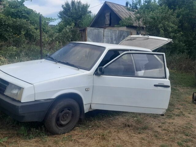 ВАЗ 2108 1987 в Кривом Роге на Automoto.ua Белый ВАЗ 2108, объемом двигателя 1.5 л и пробегом 500 тыс. км за 672 $, фото 1 на Automoto.ua