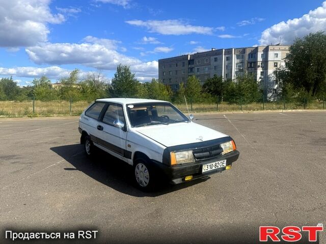Білий ВАЗ 2108, об'ємом двигуна 1.5 л та пробігом 200 тис. км за 700 $, фото 1 на Automoto.ua