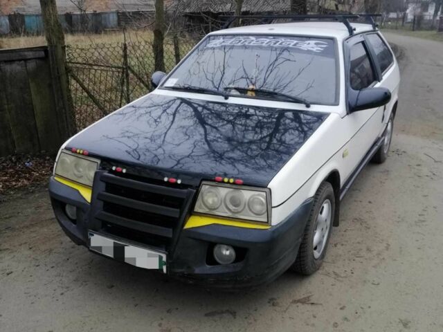 Белый ВАЗ 2108, объемом двигателя 1.6 л и пробегом 991 тыс. км за 1500 $, фото 1 на Automoto.ua