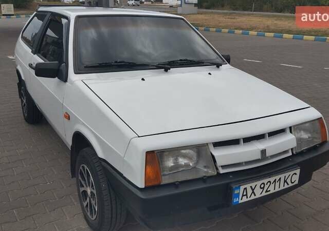 Белый ВАЗ 2108, объемом двигателя 1.3 л и пробегом 92 тыс. км за 2199 $, фото 1 на Automoto.ua