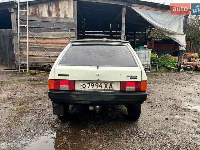 Белый ВАЗ 2108, объемом двигателя 1.5 л и пробегом 90 тыс. км за 850 $, фото 1 на Automoto.ua