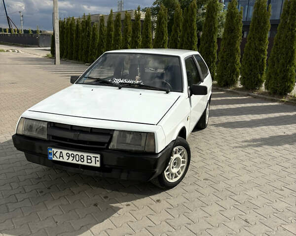 Белый ВАЗ 2108, объемом двигателя 1.29 л и пробегом 123 тыс. км за 1200 $, фото 1 на Automoto.ua