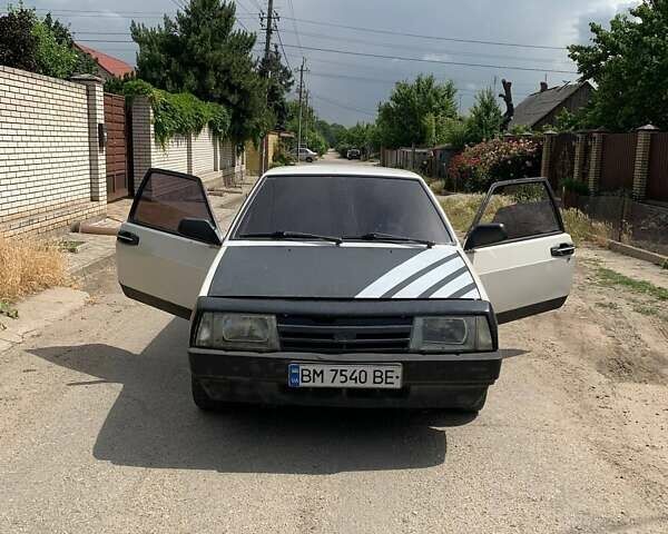 Білий ВАЗ 2108, об'ємом двигуна 1.5 л та пробігом 100 тис. км за 450 $, фото 1 на Automoto.ua