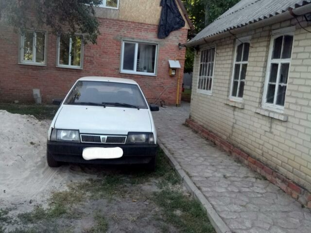 Белый ВАЗ 2108, объемом двигателя 1.3 л и пробегом 111 тыс. км за 1300 $, фото 1 на Automoto.ua