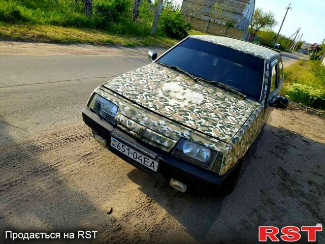 Белый ВАЗ 2108, объемом двигателя 1.5 л и пробегом 210 тыс. км за 780 $, фото 1 на Automoto.ua