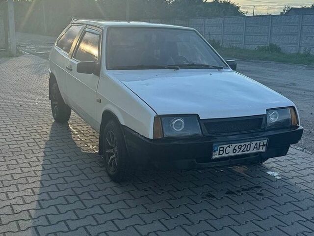 Белый ВАЗ 2108, объемом двигателя 1.3 л и пробегом 90 тыс. км за 650 $, фото 1 на Automoto.ua