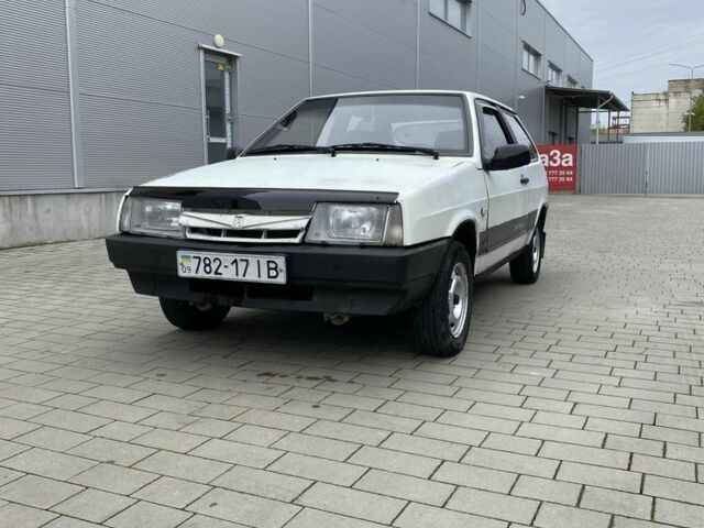 Белый ВАЗ 2108, объемом двигателя 0 л и пробегом 300 тыс. км за 770 $, фото 1 на Automoto.ua