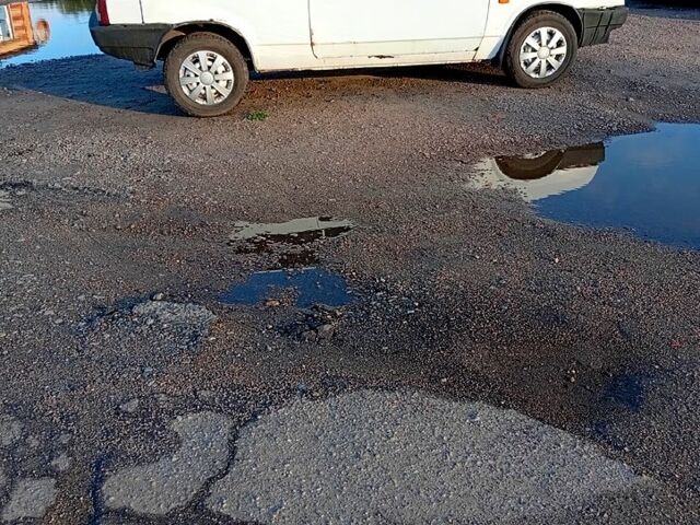 Белый ВАЗ 2108, объемом двигателя 1.3 л и пробегом 50 тыс. км за 1000 $, фото 1 на Automoto.ua