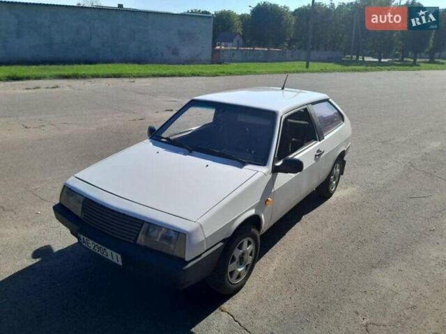 Белый ВАЗ 2108, объемом двигателя 1.3 л и пробегом 37 тыс. км за 700 $, фото 1 на Automoto.ua