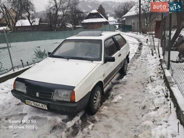 Белый ВАЗ 2108, объемом двигателя 1.1 л и пробегом 266 тыс. км за 650 $, фото 1 на Automoto.ua