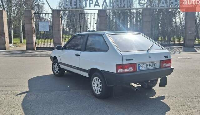 Белый ВАЗ 2108, объемом двигателя 1.3 л и пробегом 92 тыс. км за 1400 $, фото 1 на Automoto.ua